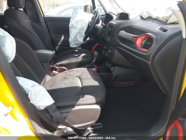 Photo 4 VIN: ZACNJBC10KPJ90380 - JEEP RENEGADE 