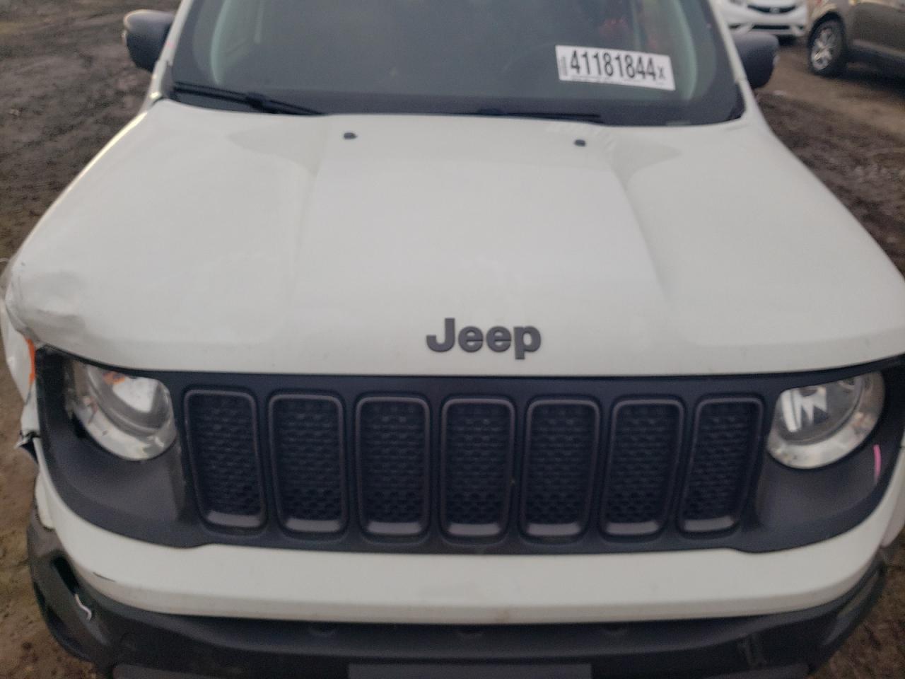 Photo 10 VIN: ZACNJBC12KPJ96777 - JEEP RENEGADE 