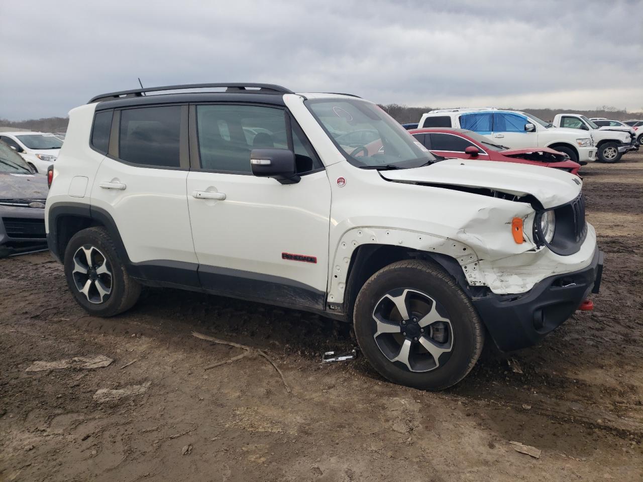 Photo 3 VIN: ZACNJBC12KPJ96777 - JEEP RENEGADE 