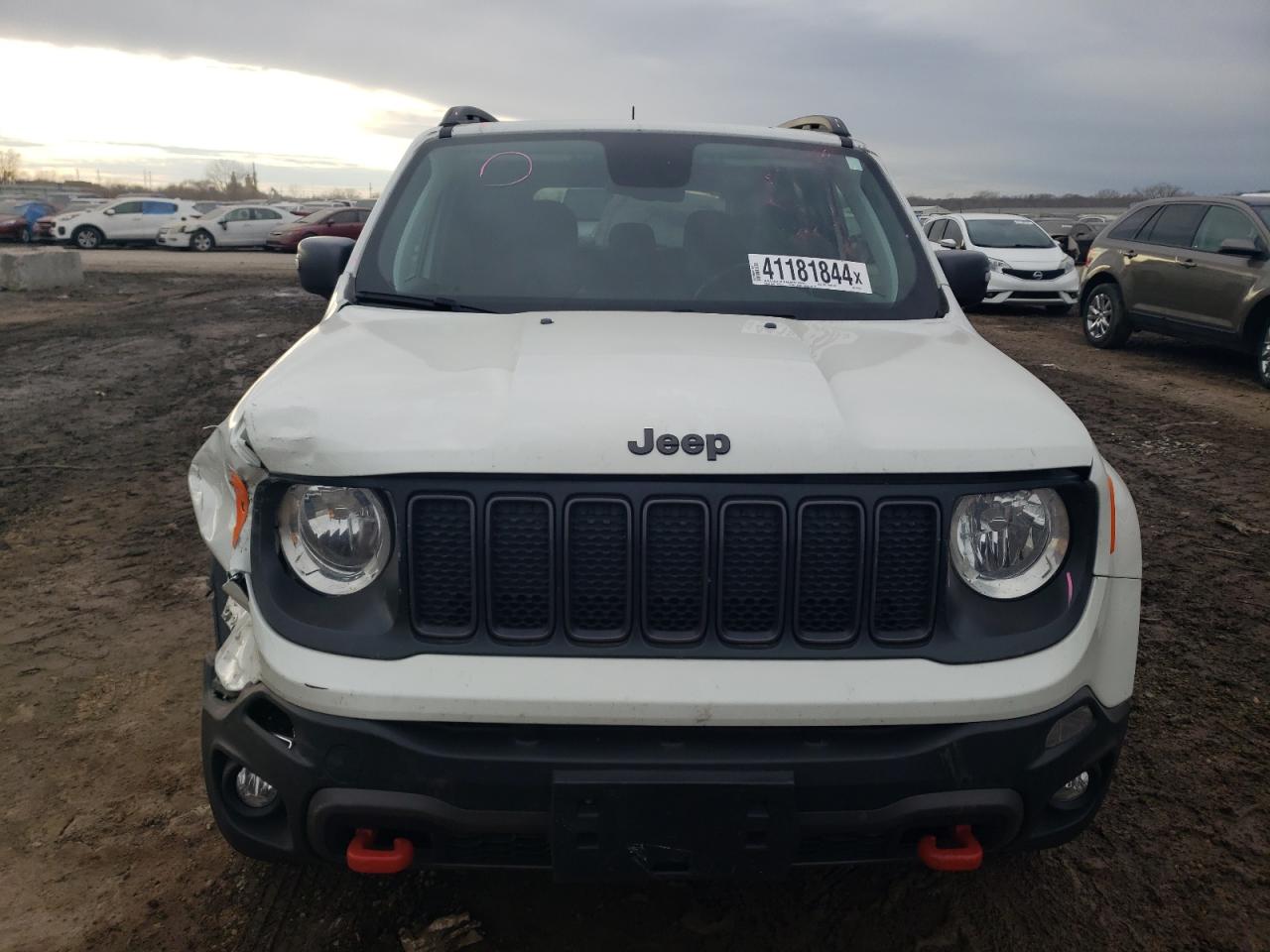 Photo 4 VIN: ZACNJBC12KPJ96777 - JEEP RENEGADE 