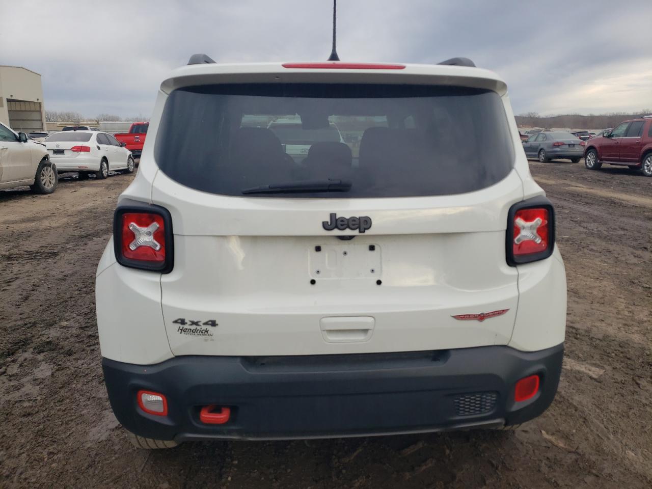 Photo 5 VIN: ZACNJBC12KPJ96777 - JEEP RENEGADE 