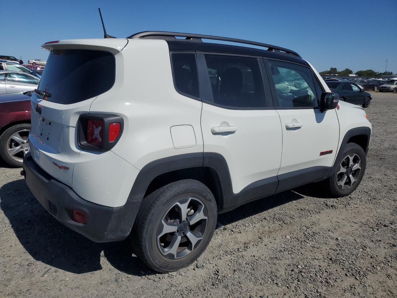 Photo 2 VIN: ZACNJBC12LPL49935 - JEEP RENEGADE 