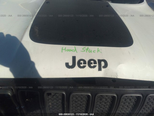 Photo 9 VIN: ZACNJBC14LPL39133 - JEEP RENEGADE 