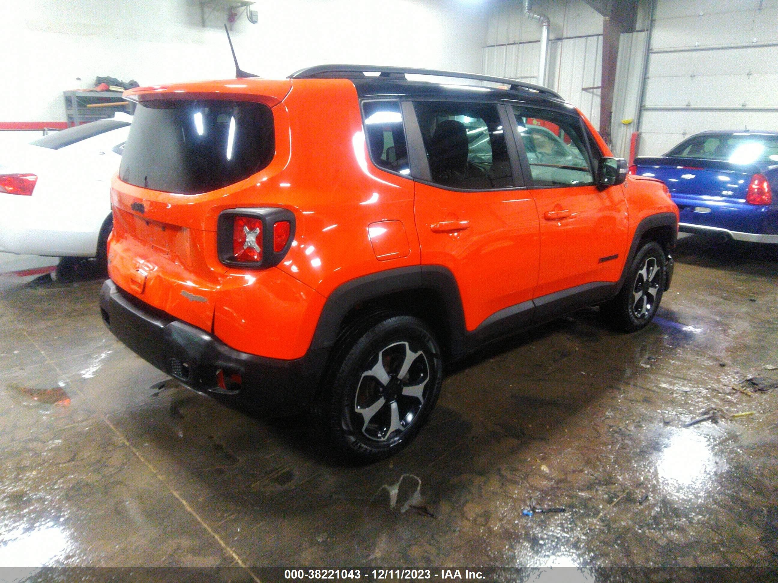 Photo 3 VIN: ZACNJBC18KPJ94905 - JEEP RENEGADE 