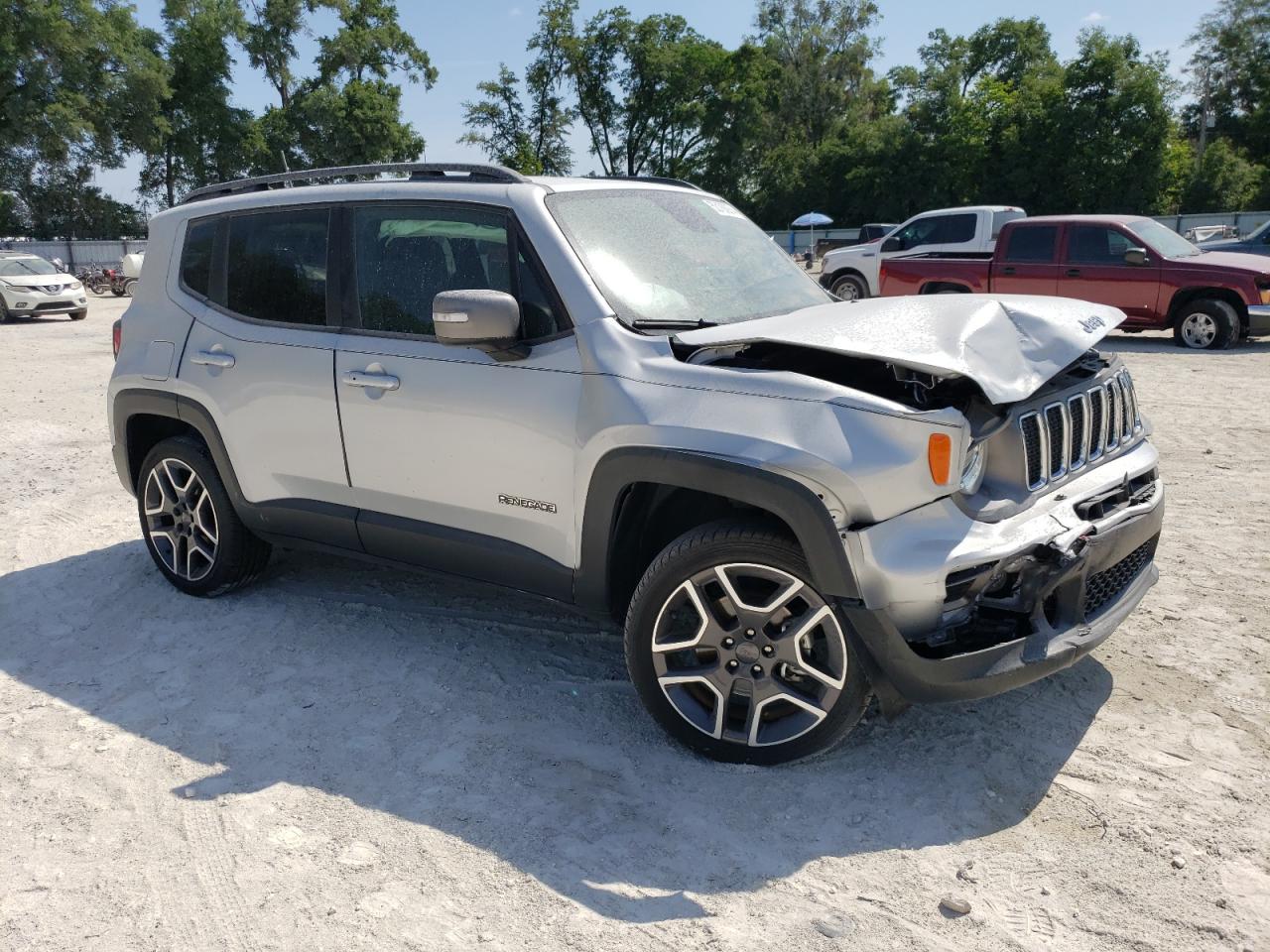 Photo 3 VIN: ZACNJBD13KPJ95975 - JEEP RENEGADE 