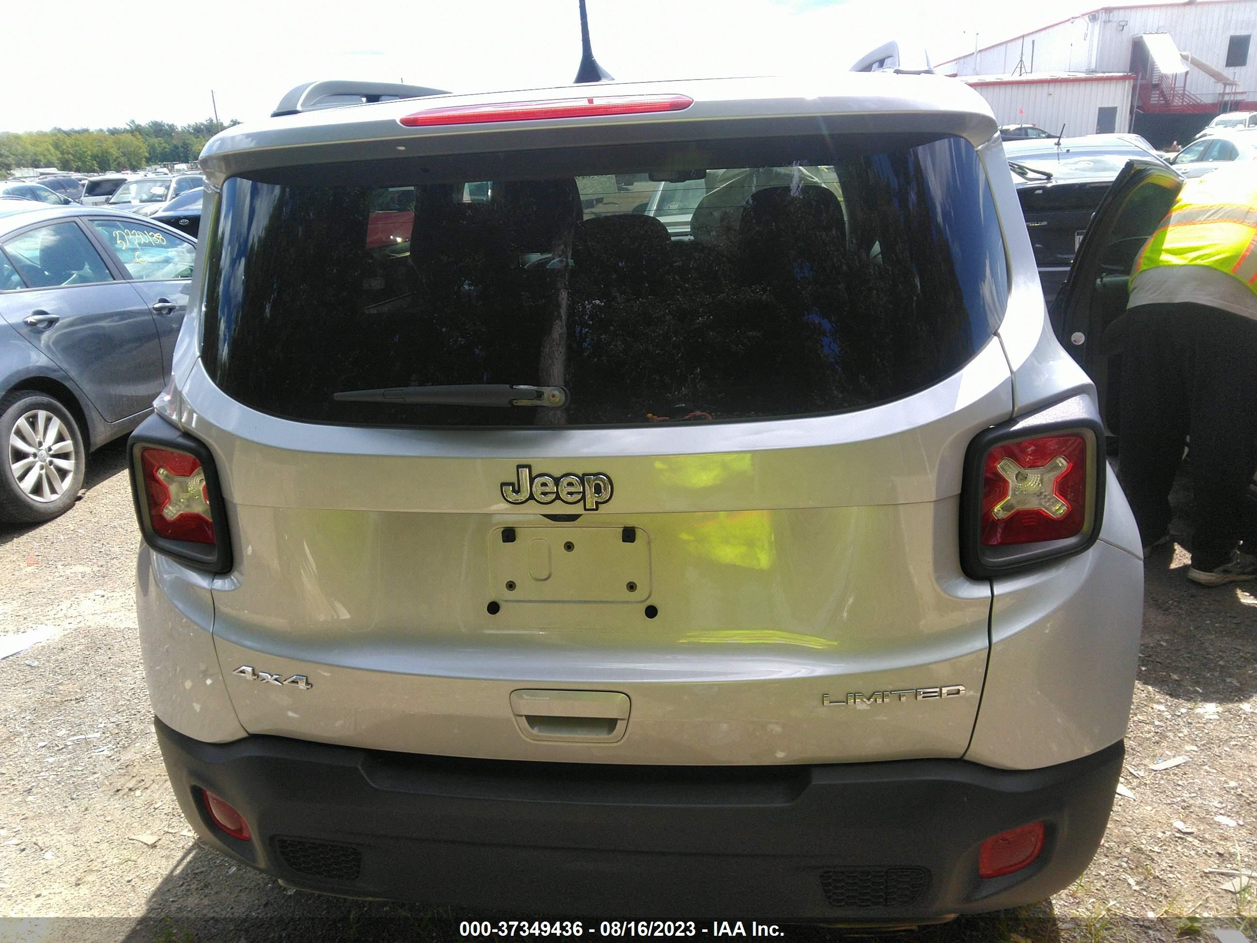 Photo 15 VIN: ZACNJBD16LPL98392 - JEEP RENEGADE 