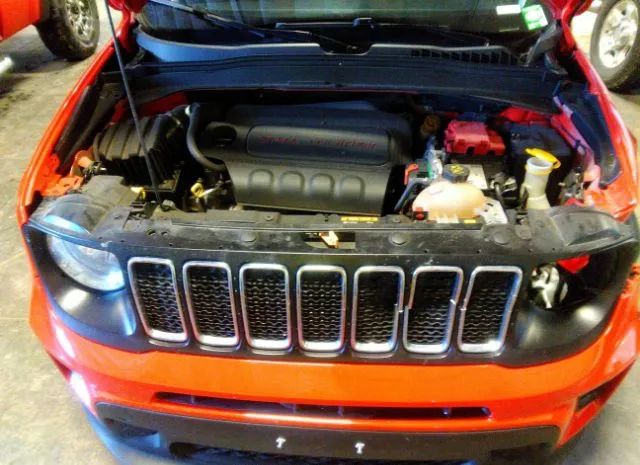 Photo 9 VIN: ZACNJCAB4MPM36710 - JEEP RENEGADE 