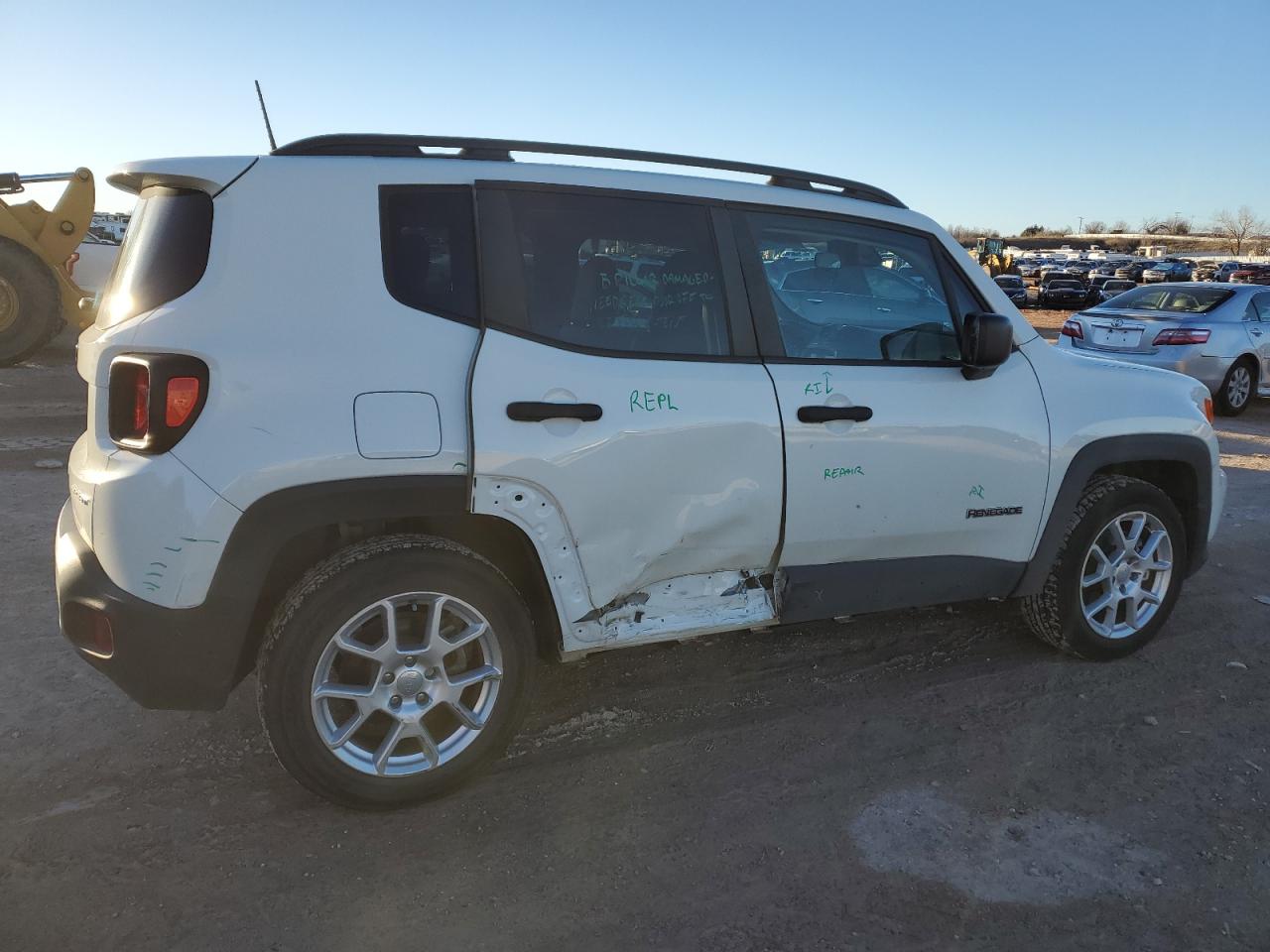 Photo 2 VIN: ZACNJCAB6MPM93751 - JEEP RENEGADE 