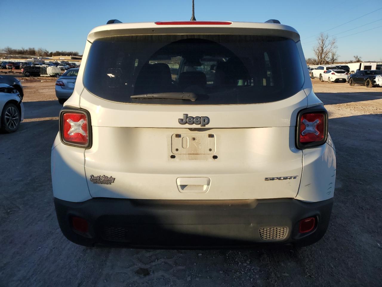 Photo 5 VIN: ZACNJCAB6MPM93751 - JEEP RENEGADE 