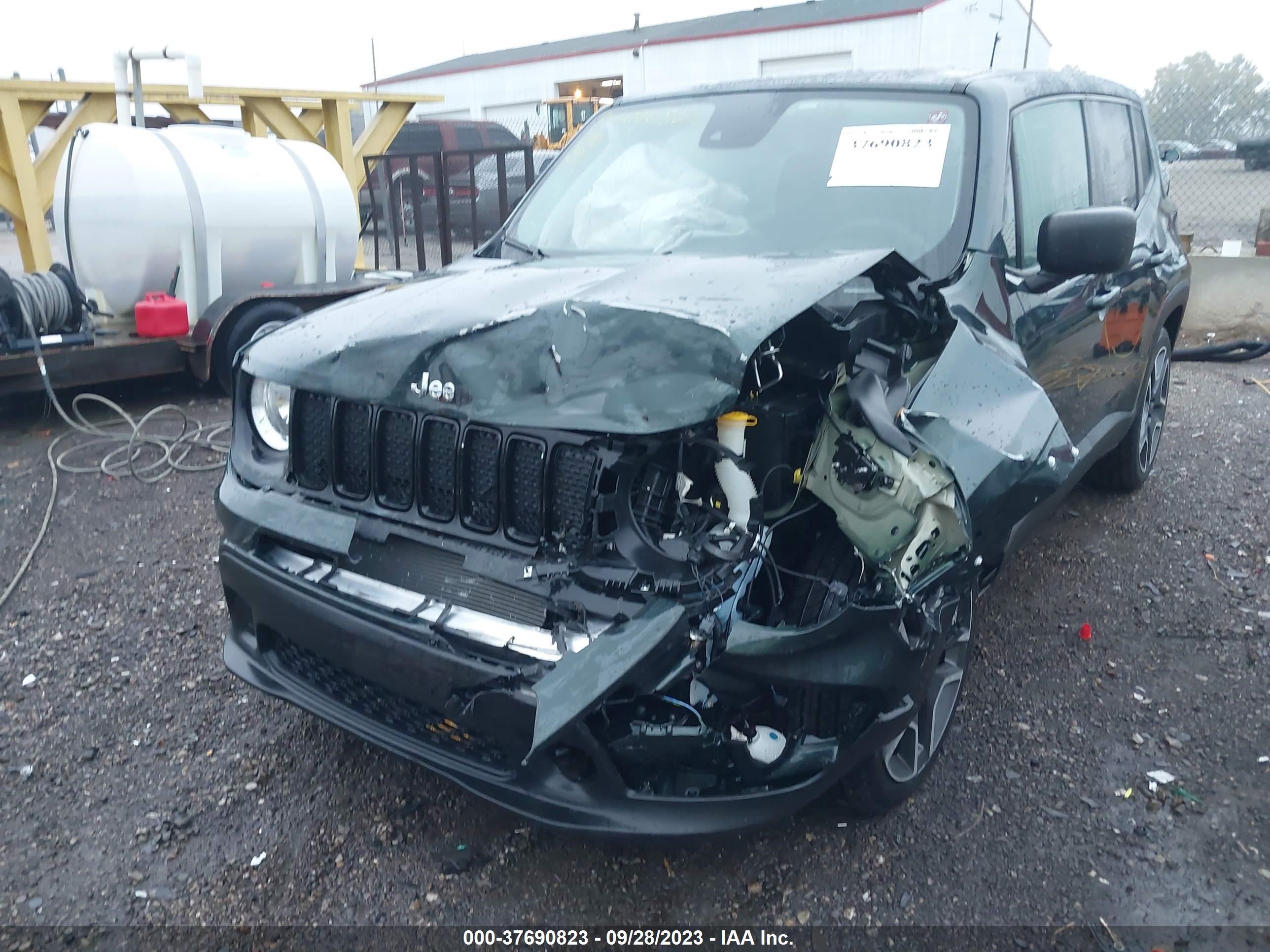 Photo 5 VIN: ZACNJCAB9MPM22401 - JEEP RENEGADE 