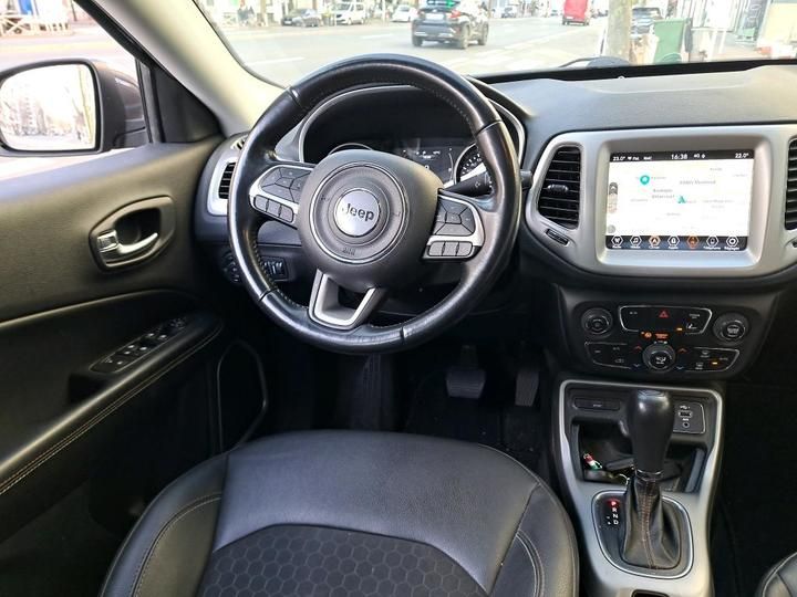 Photo 6 VIN: ZACNJCB10LPR18224 - 31 JEEP COMPASS 