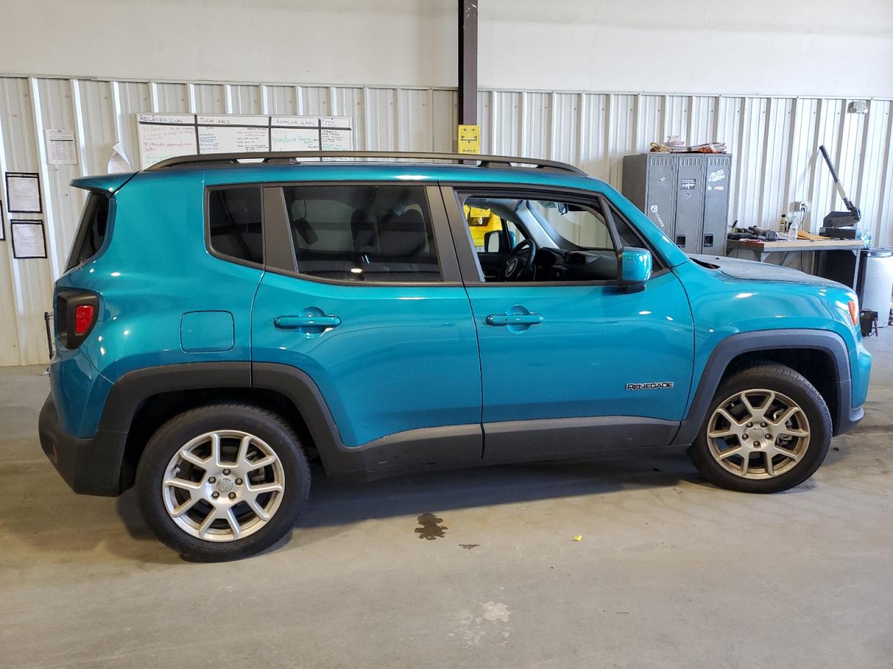 Photo 2 VIN: ZACNJCBB4MPN12246 - JEEP RENEGADE 