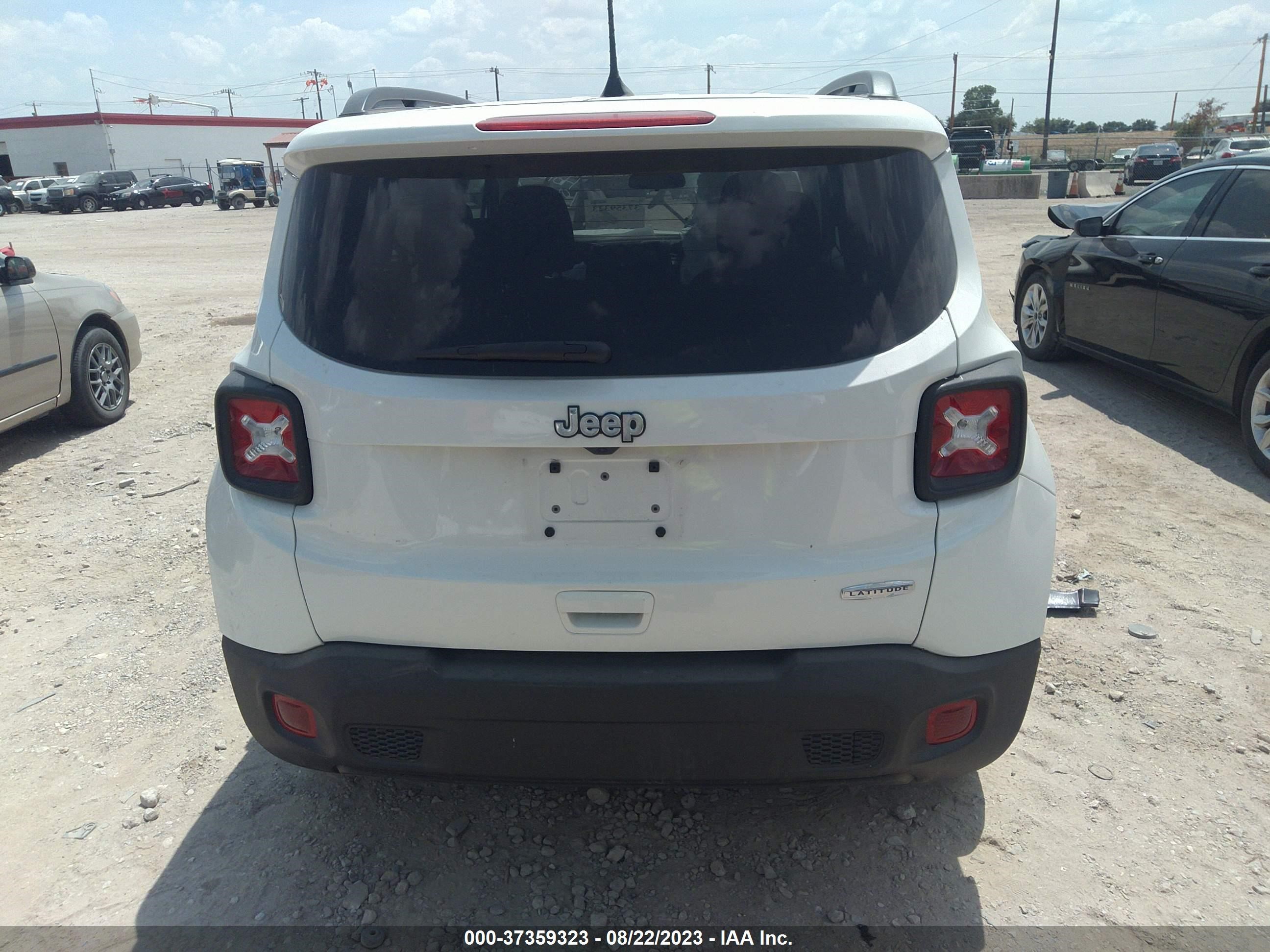 Photo 16 VIN: ZACNJCBB5MPN28049 - JEEP RENEGADE 