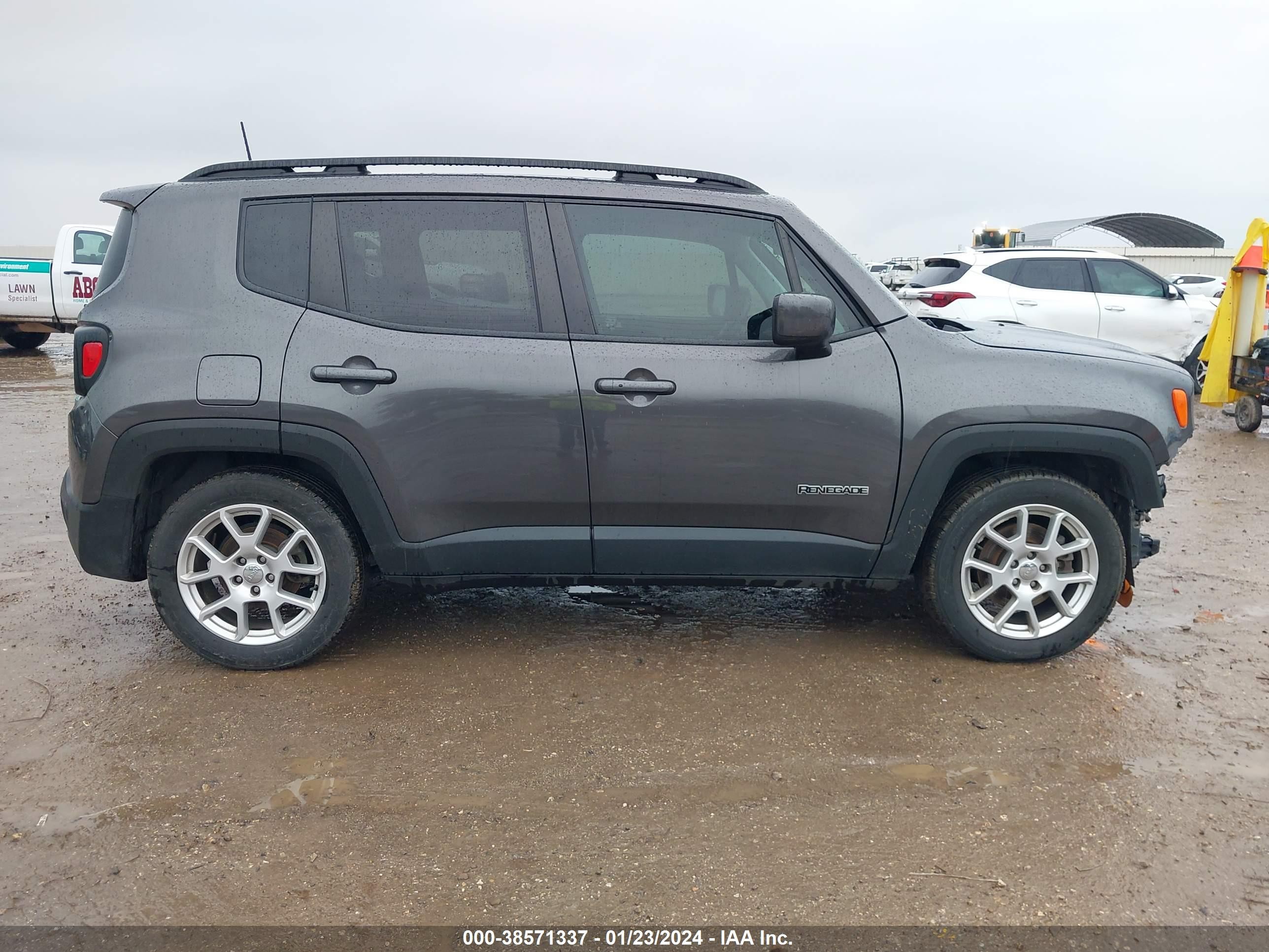 Photo 13 VIN: ZACNJCBB9MPM24762 - JEEP RENEGADE 