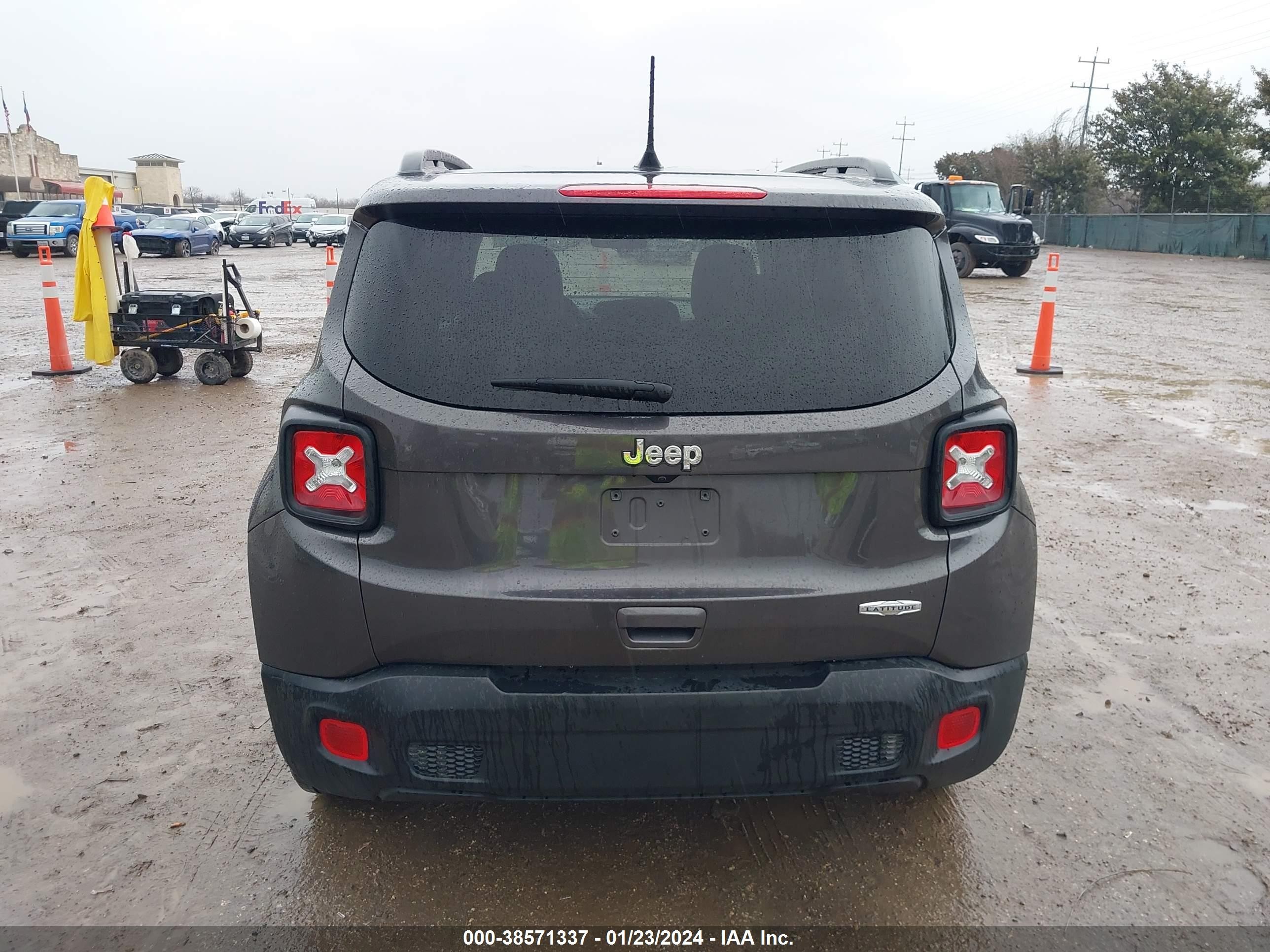 Photo 16 VIN: ZACNJCBB9MPM24762 - JEEP RENEGADE 