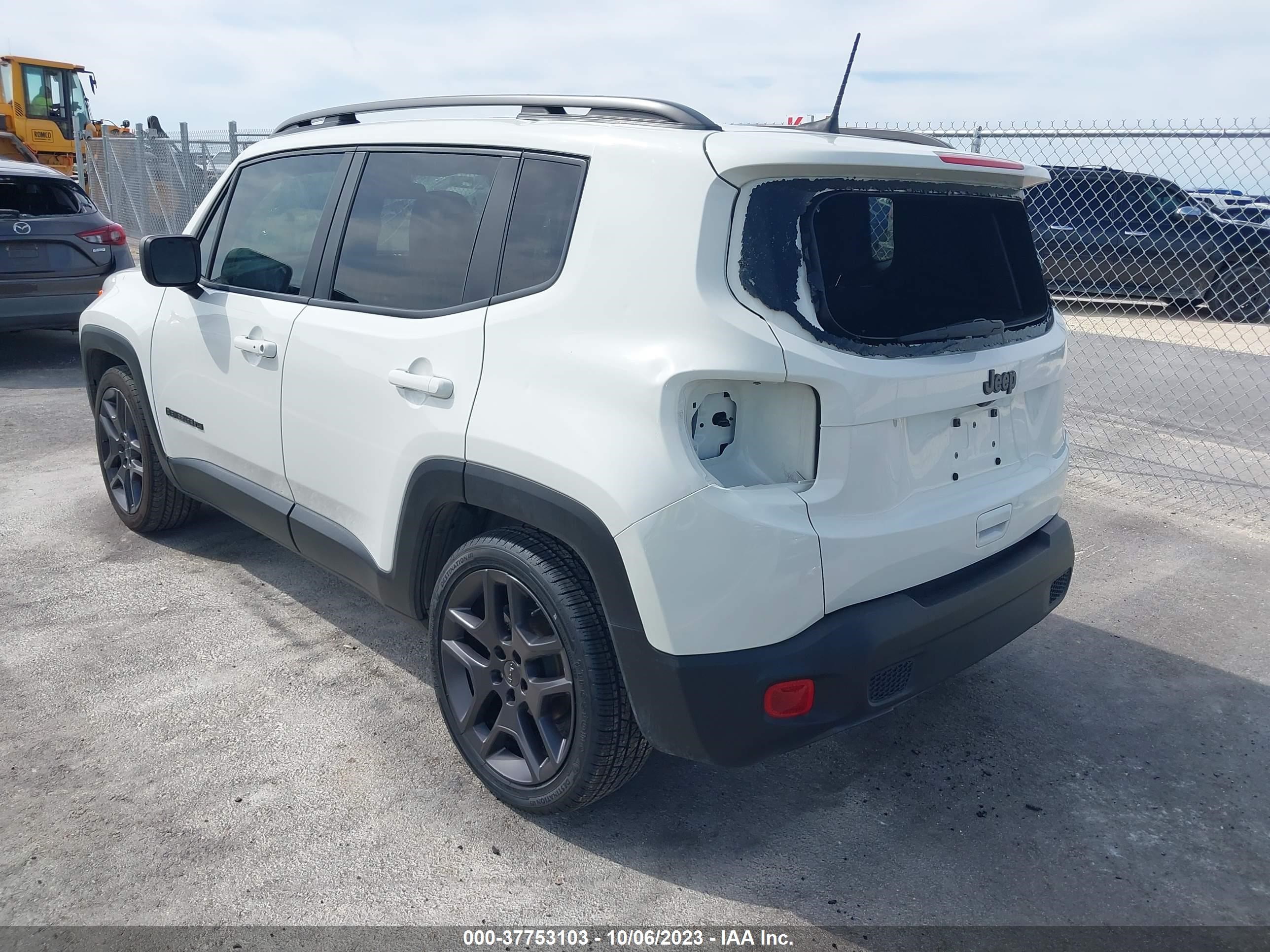 Photo 2 VIN: ZACNJCBB9MPM51458 - JEEP RENEGADE 