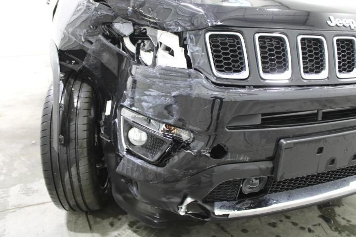 Photo 23 VIN: ZACNJCC13LPR38093 - JEEP COMPASS SUV 