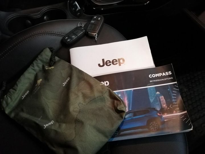 Photo 8 VIN: ZACNJCC19LPR17393 - JEEP COMPASS 