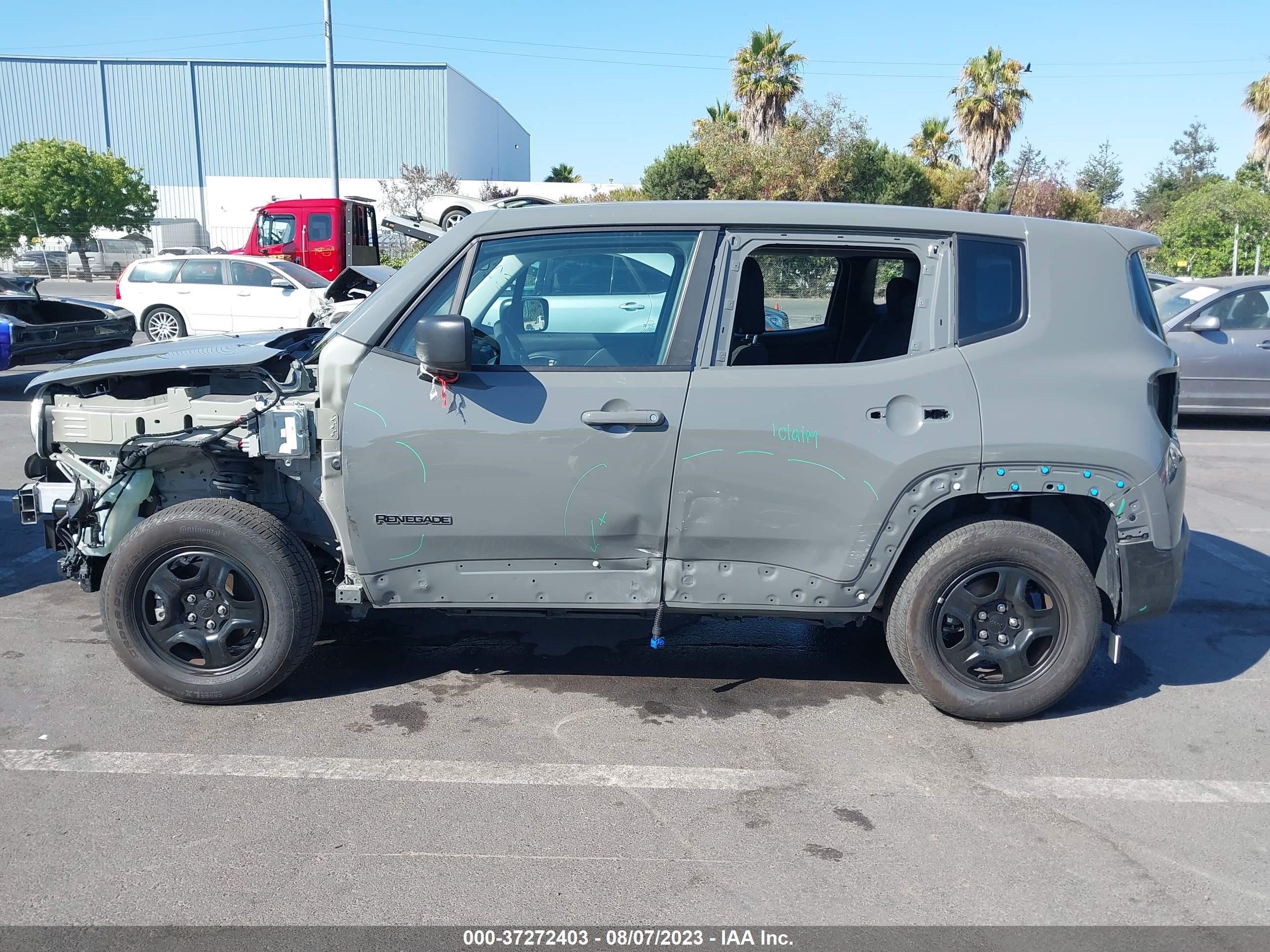 Photo 14 VIN: ZACNJDA11NPN60688 - JEEP RENEGADE 