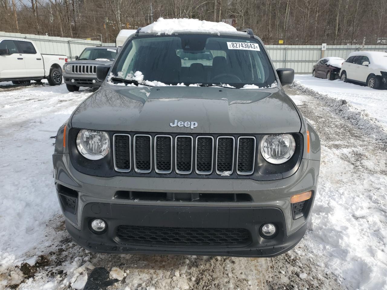 Photo 4 VIN: ZACNJDB10NPN63158 - JEEP RENEGADE 