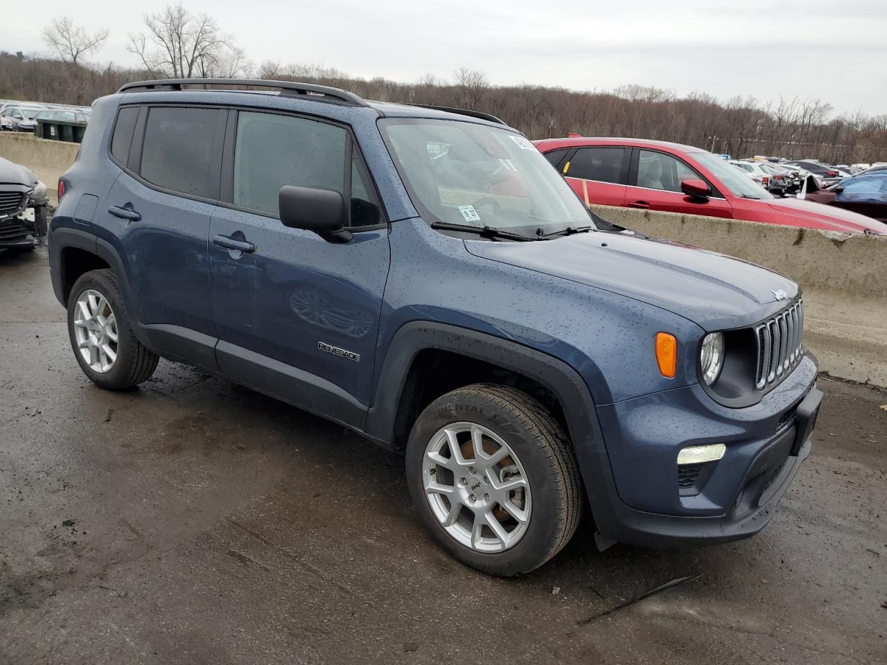 Photo 3 VIN: ZACNJDB12NPN69947 - JEEP RENEGADE 