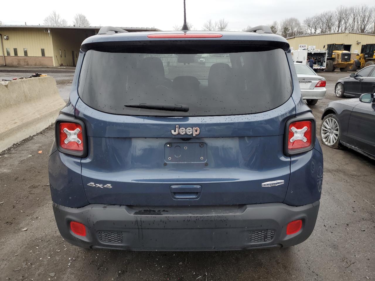 Photo 5 VIN: ZACNJDB12NPN69947 - JEEP RENEGADE 