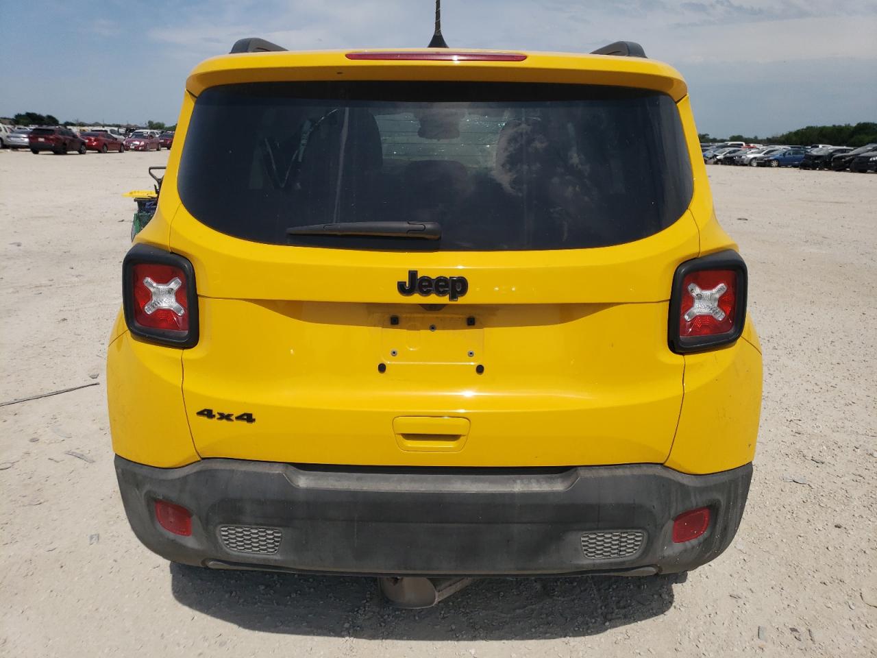 Photo 5 VIN: ZACNJDB12PPP57404 - JEEP RENEGADE 