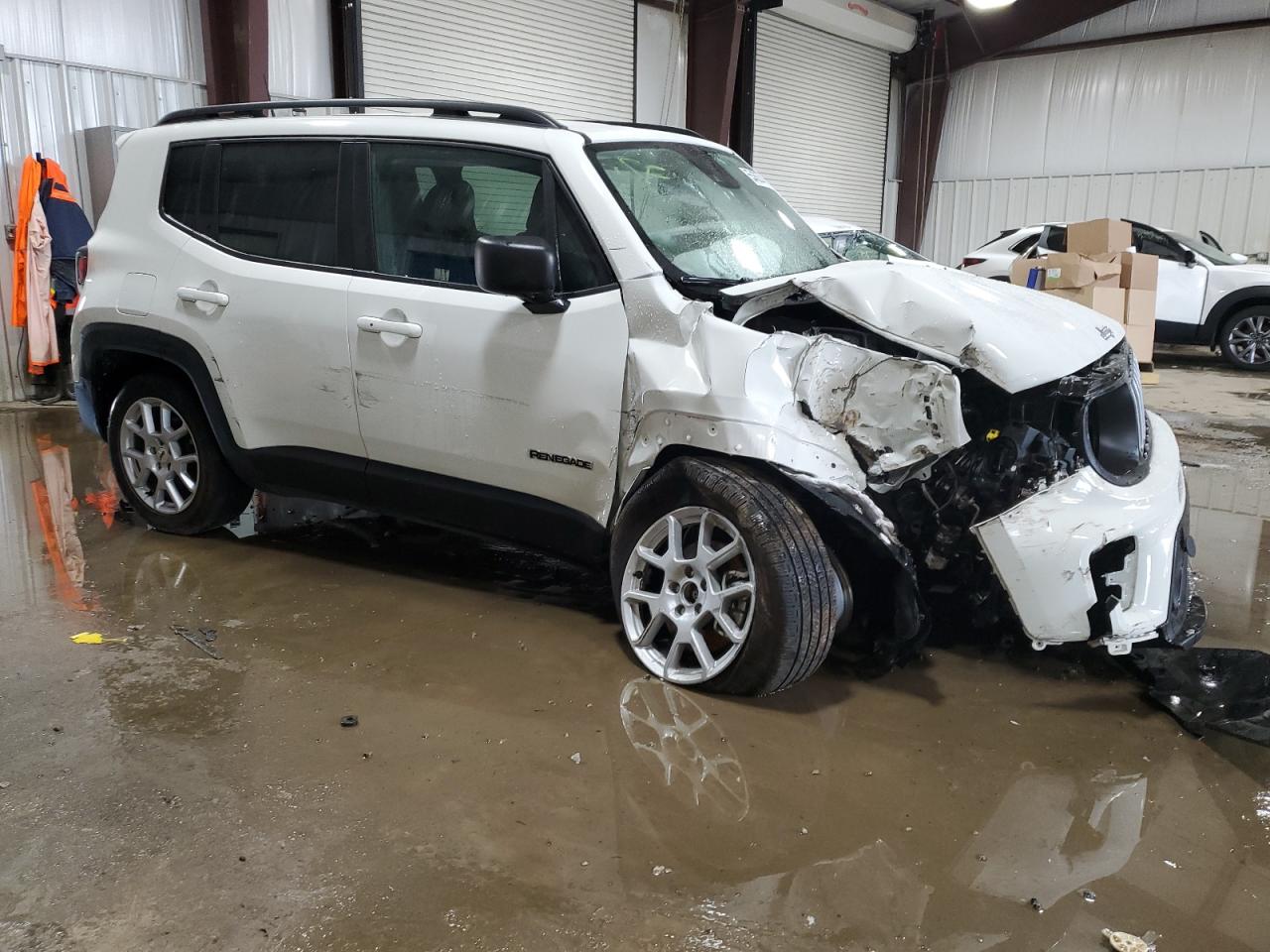 Photo 3 VIN: ZACNJDB14NPN45195 - JEEP RENEGADE 