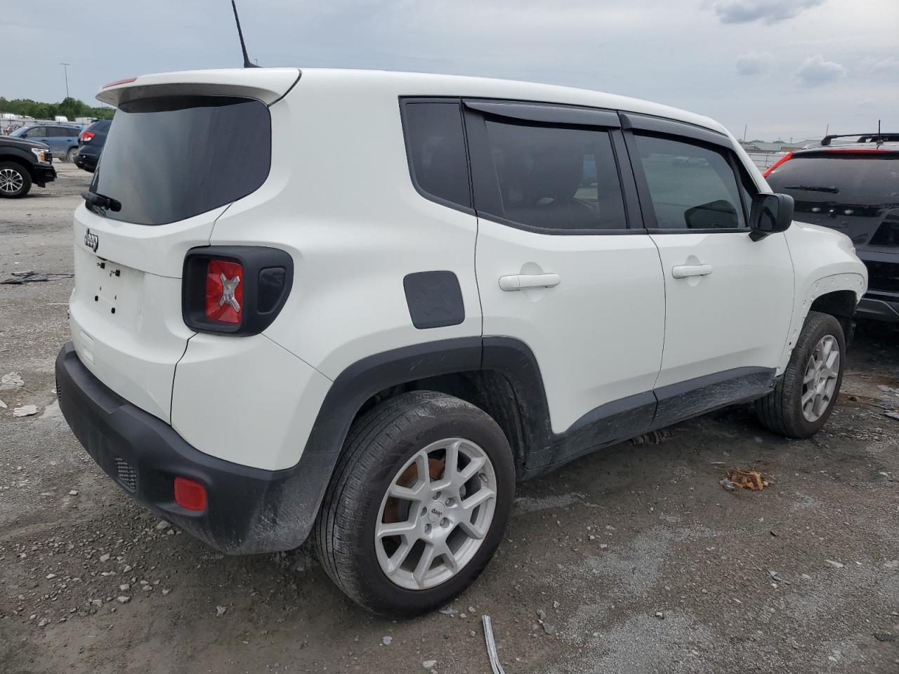 Photo 2 VIN: ZACNJDB15PPP15132 - JEEP RENEGADE 