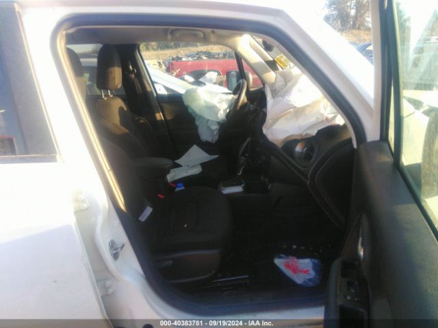 Photo 4 VIN: ZACNJDB19NPN43166 - JEEP RENEGADE 