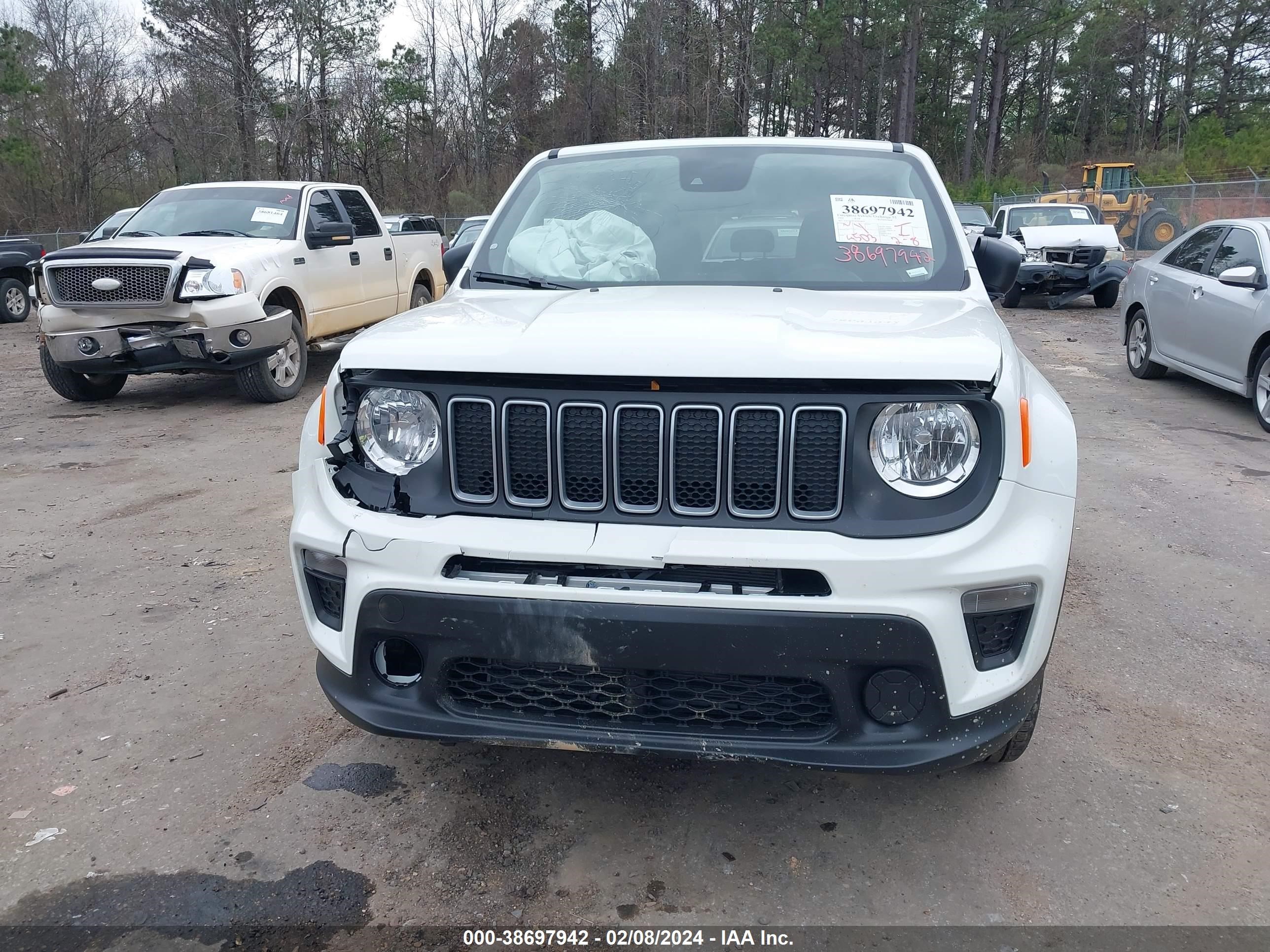 Photo 11 VIN: ZACNJDB1XPPP66819 - JEEP RENEGADE 