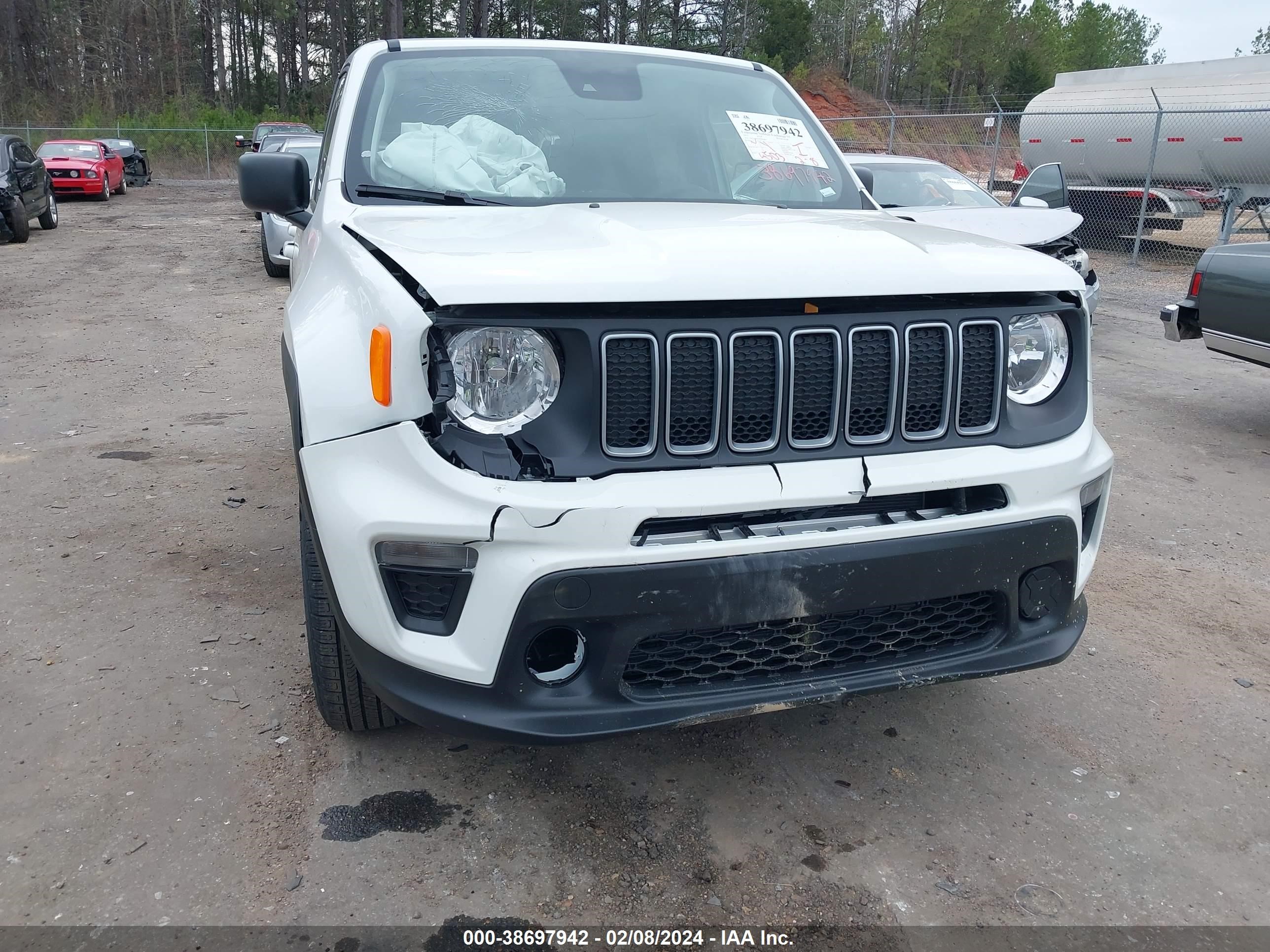 Photo 5 VIN: ZACNJDB1XPPP66819 - JEEP RENEGADE 