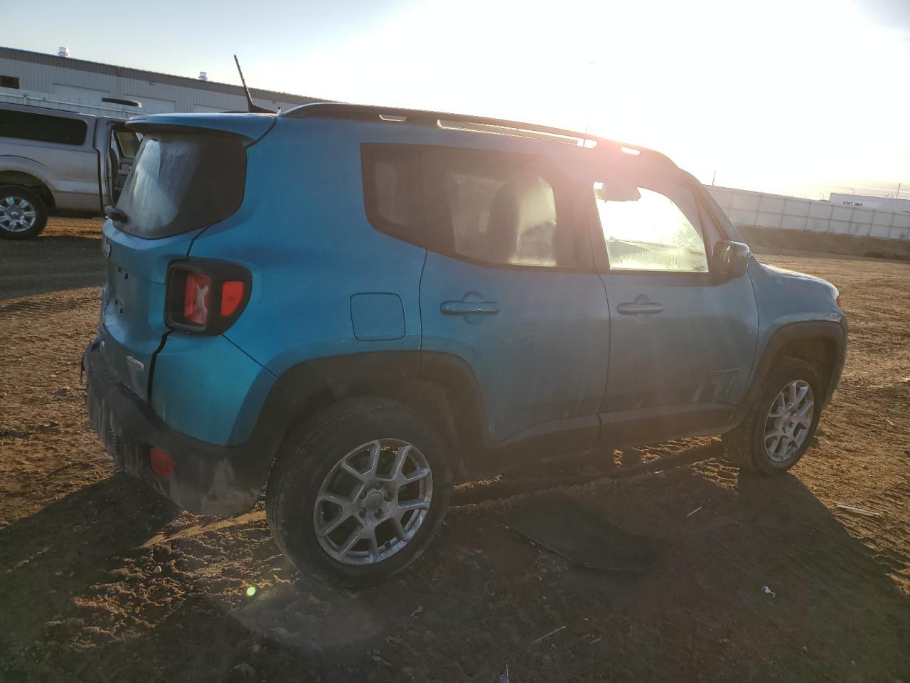 Photo 2 VIN: ZACNJDBB8MPN29556 - JEEP RENEGADE 