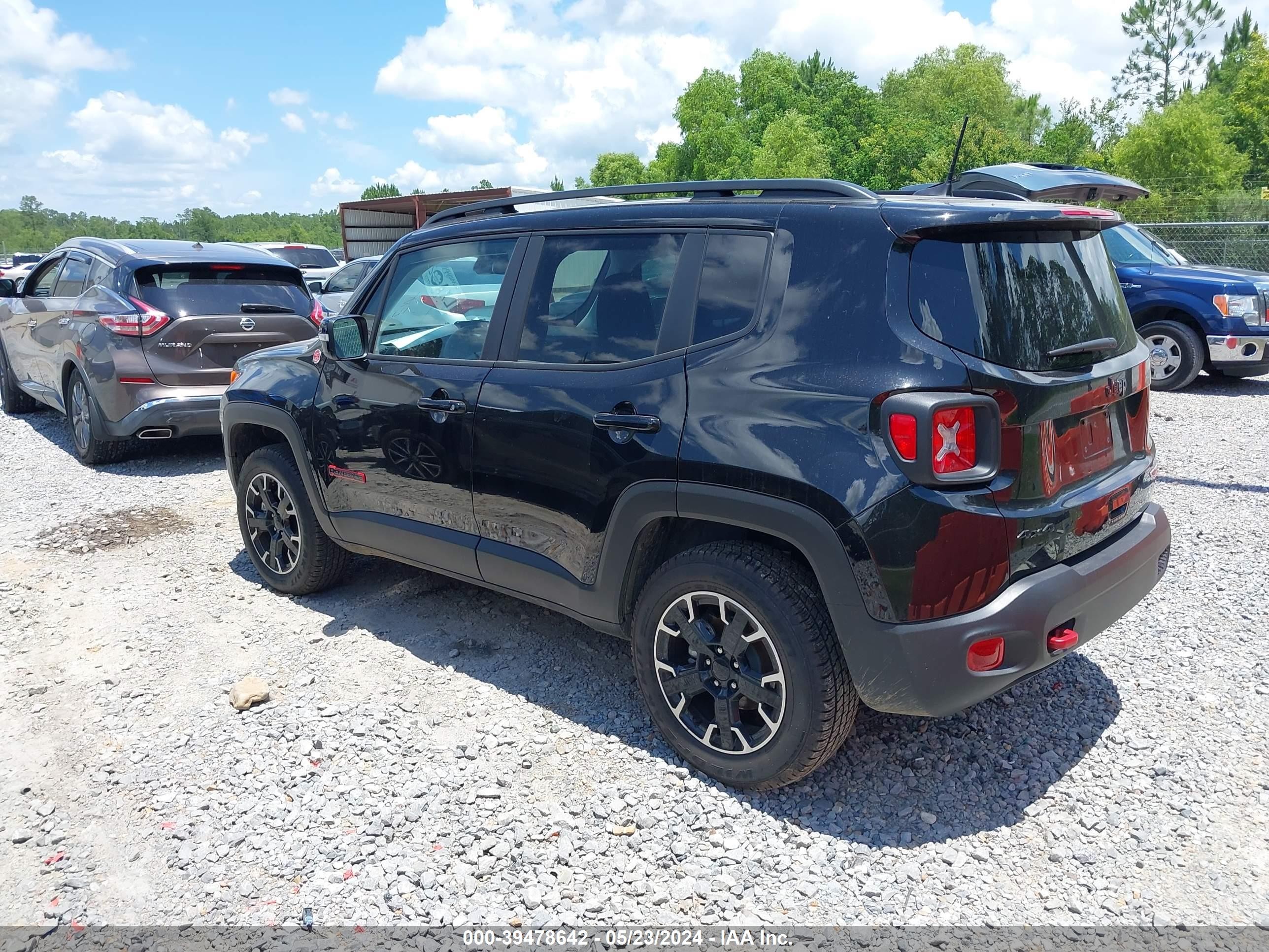 Photo 2 VIN: ZACNJDC14PPP72453 - JEEP RENEGADE 