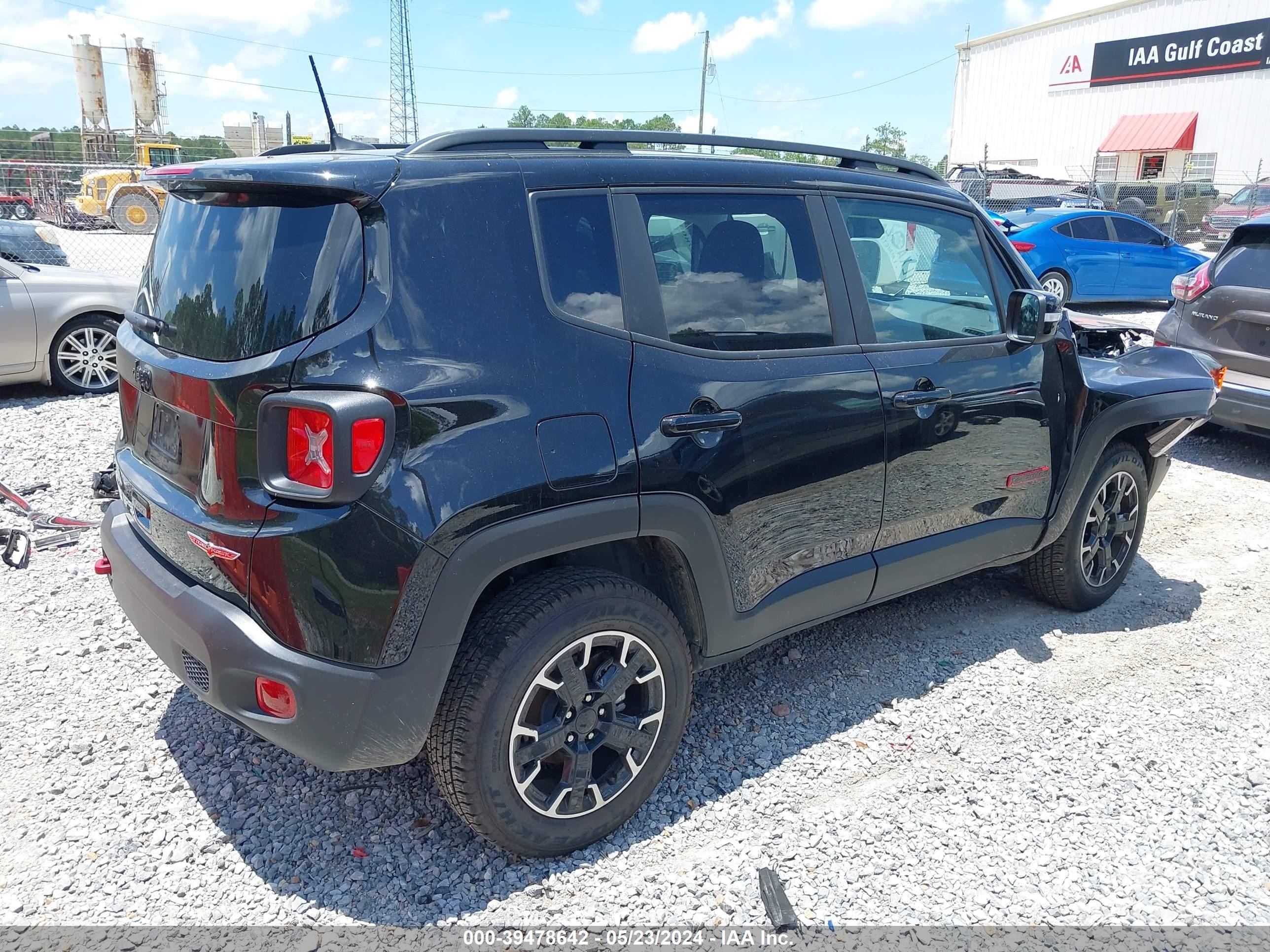 Photo 3 VIN: ZACNJDC14PPP72453 - JEEP RENEGADE 