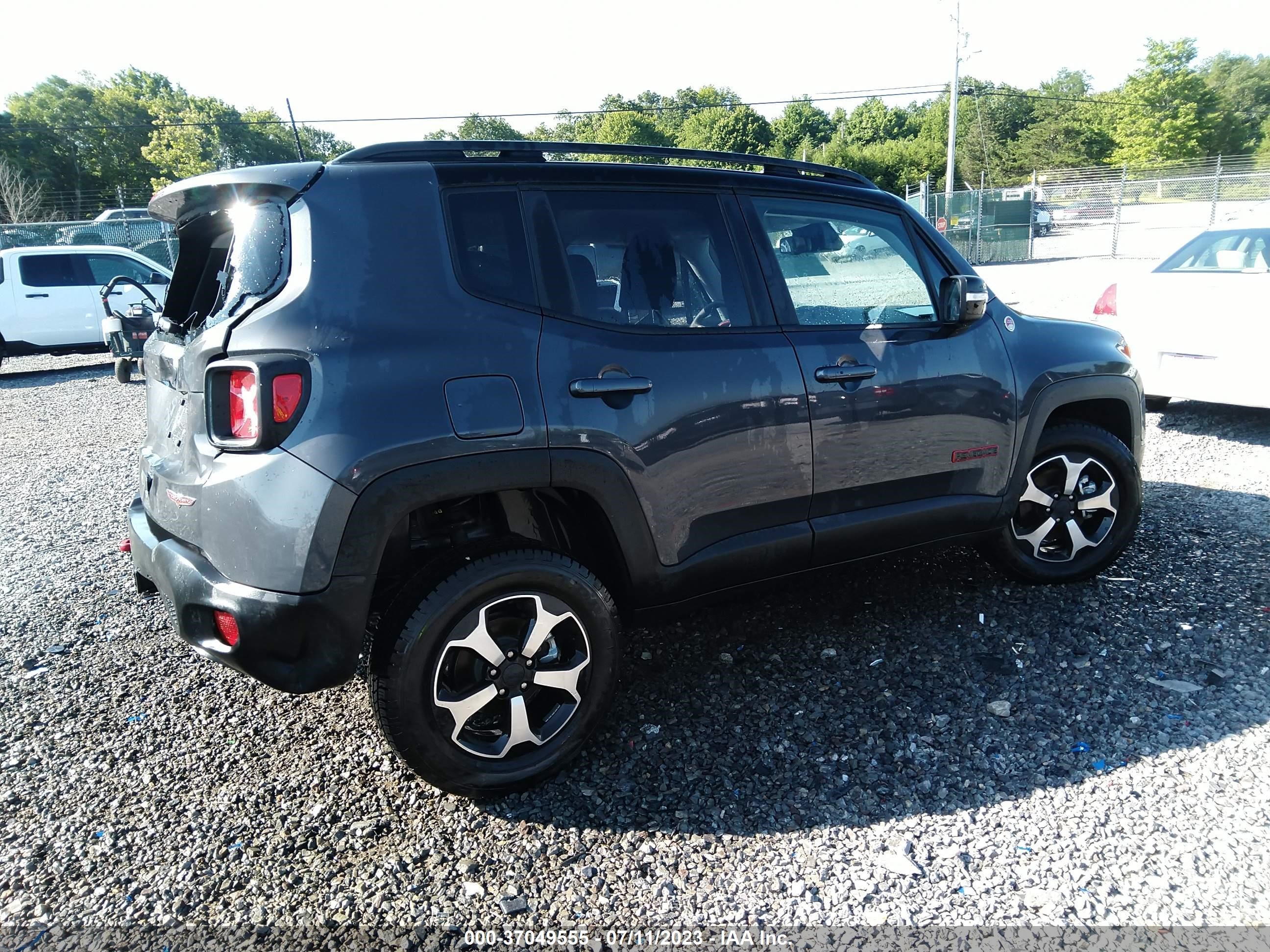 Photo 3 VIN: ZACNJDC15NPP02988 - JEEP RENEGADE 