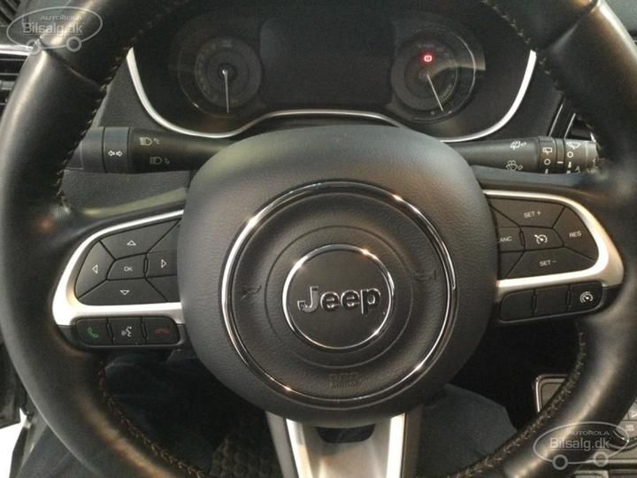 Photo 4 VIN: ZACNJDCW3LPR16919 - JEEP COMPASS SUV 