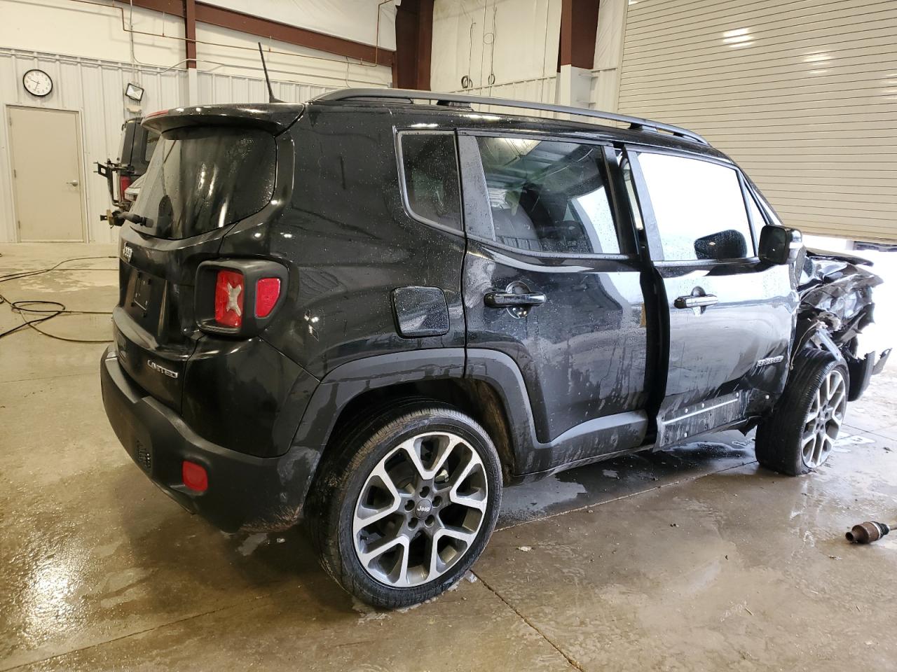 Photo 2 VIN: ZACNJDD12NPN45595 - JEEP RENEGADE 