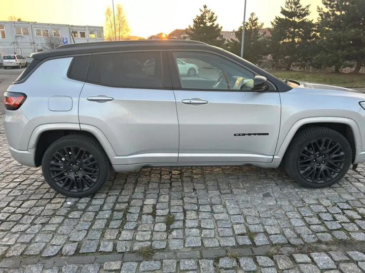 Photo 6 VIN: ZACNJEE11MPR84886 - JEEP COMPASS SUV 