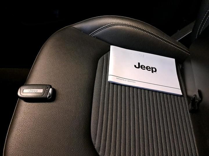 Photo 8 VIN: ZACPJFCW5MPR63066 - 26 JEEP COMPASS 