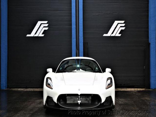 Photo 9 VIN: ZAM24BXA3N0394071 - MASERATI MC20 