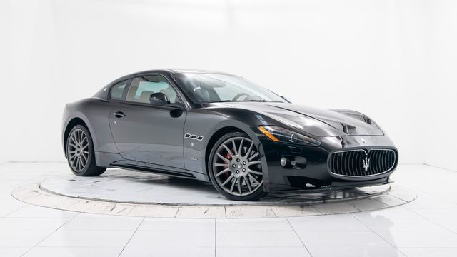 Photo 2 VIN: ZAM45KLA0B0055095 - MASERATI GRANTURISMO 