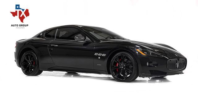 Photo 0 VIN: ZAM45KLA0C0063375 - MASERATI GRANTURISMO 