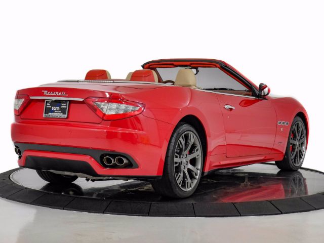 Photo 9 VIN: ZAM45KMA8C0060481 - MASERATI GRANTURISMO CONVERTIBLE 