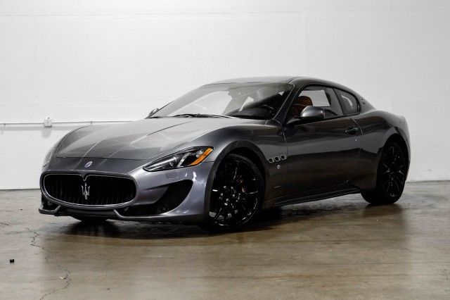 Photo 2 VIN: ZAM45VLA0H0211887 - MASERATI GRANTURISMO 