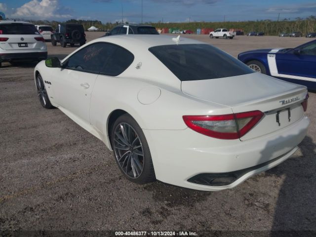 Photo 2 VIN: ZAM45VLA0H0218497 - MASERATI GRANTURISMO 