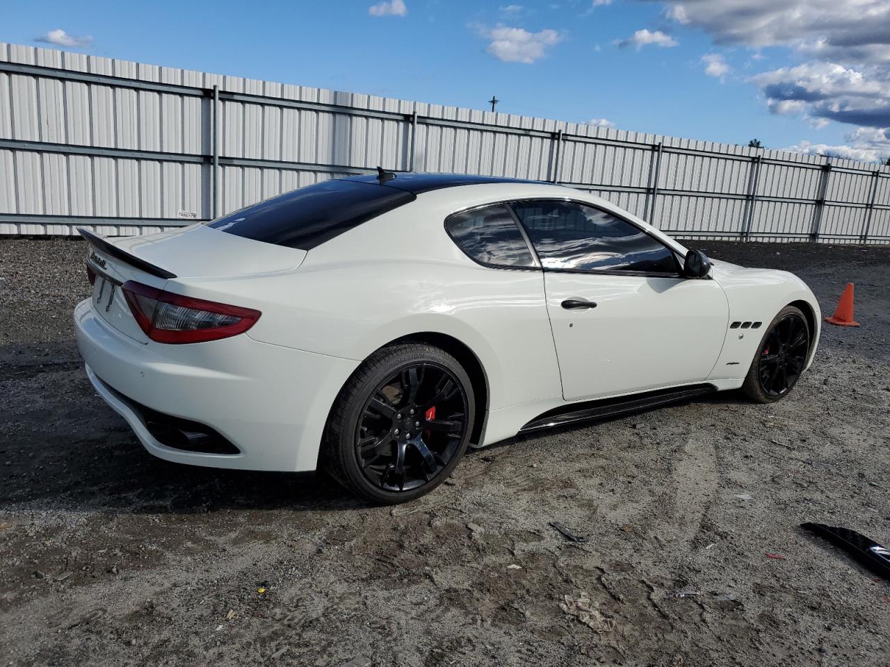 Photo 2 VIN: ZAM45VLA1E0083512 - MASERATI NULL 