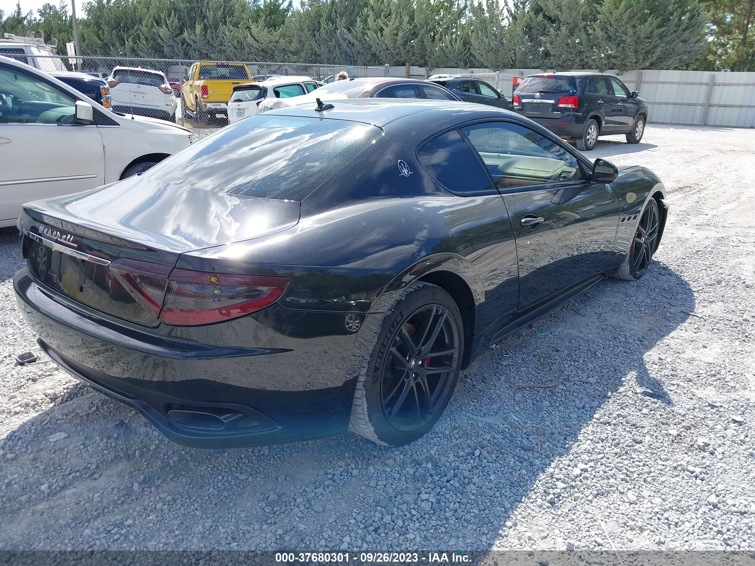 Photo 3 VIN: ZAM45VLA1F0144682 - MASERATI GRANTURISMO 