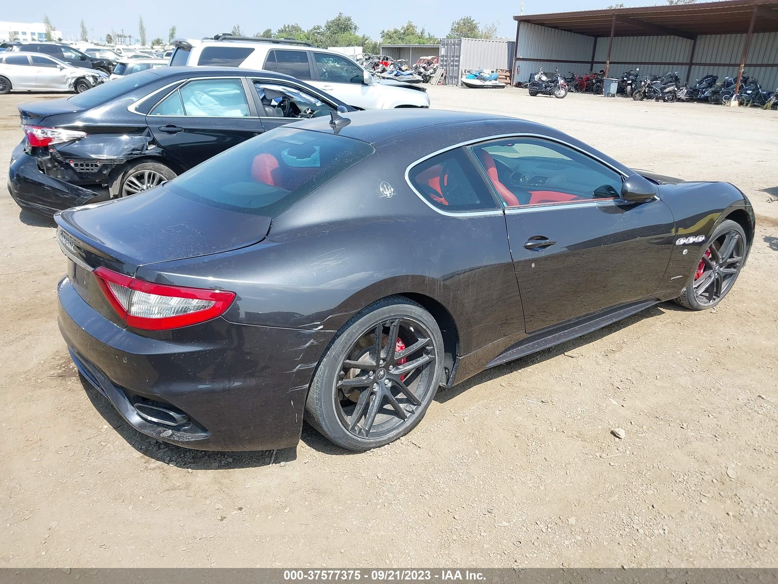 Photo 3 VIN: ZAM45VLA1J0255838 - MASERATI GRANTURISMO 