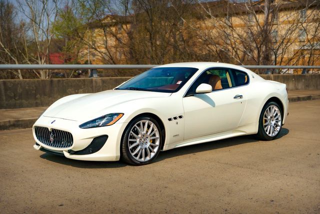 Photo 1 VIN: ZAM45VLA4E0087098 - MASERATI GRANTURISMO 